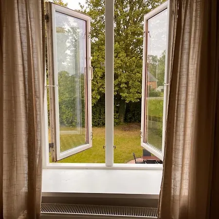 Jonas Hus - Munkgaard Panzió *