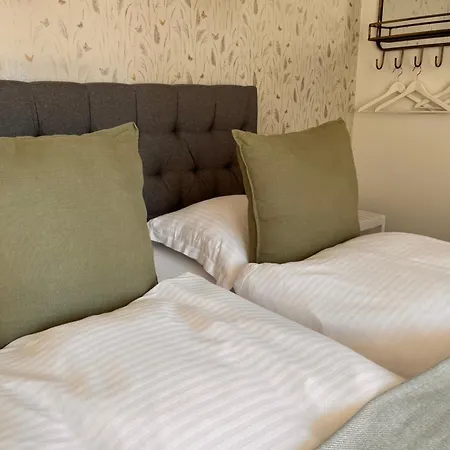 Jonas Hus - Munkgaard Panzió Store Heddinge