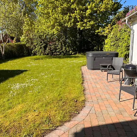 Jonas Hus - Munkgaard * Store Heddinge